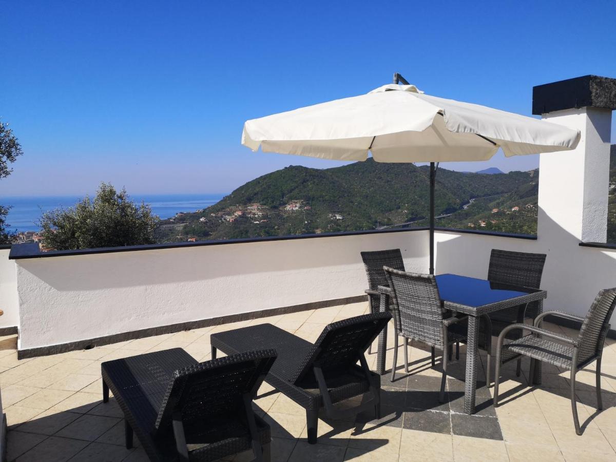 Villa La Vivagna - Casa vista mare tra gli ulivi Leivi Esterno foto