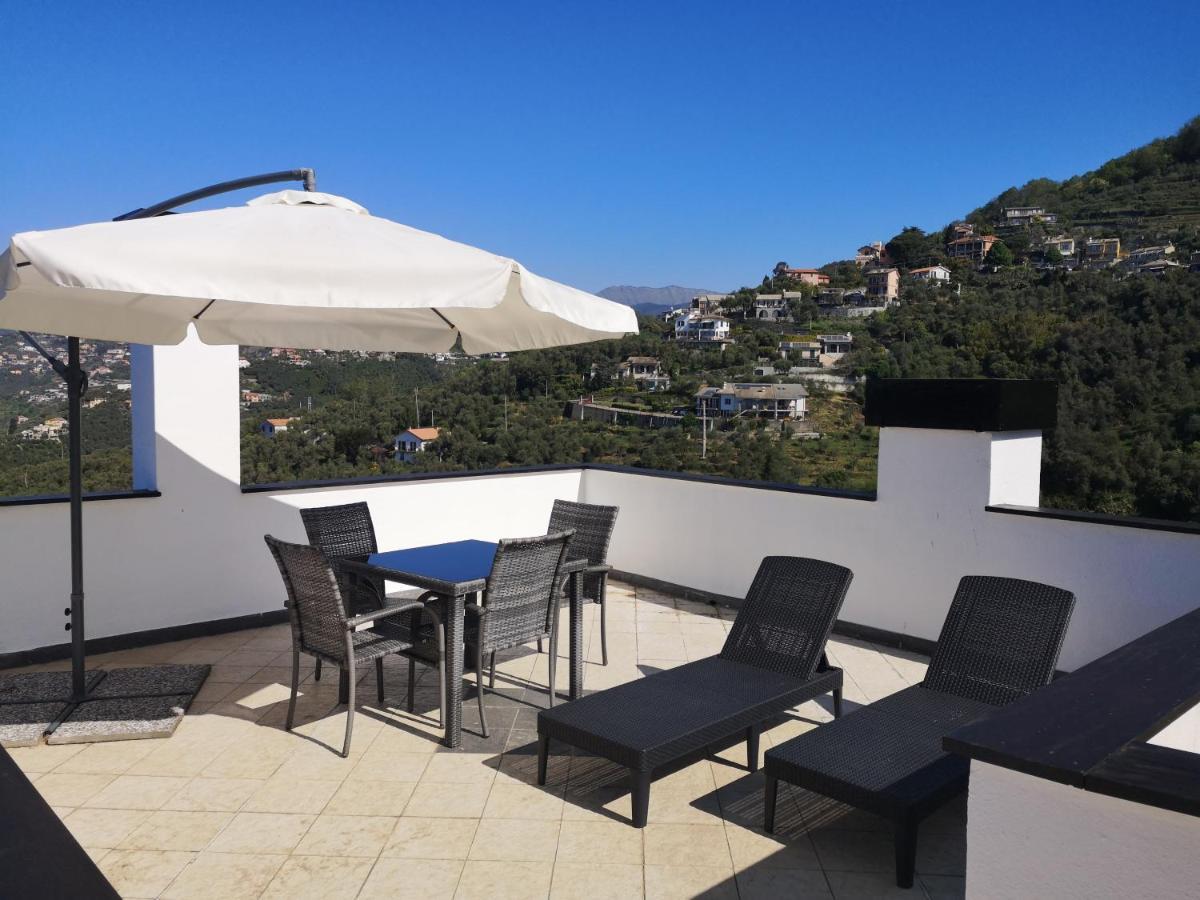 Villa La Vivagna - Casa vista mare tra gli ulivi Leivi Esterno foto